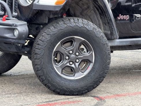Used 2020 Jeep Gladiator Rubicon image 11