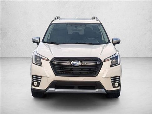 Used 2024 Subaru Forester Touring AWD/4WD image 2