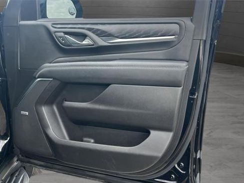 Used 2021 GMC Yukon Denali image 13