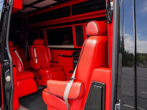 Used 2016 Mercedes-Benz Sprinter 2500 image 22