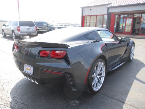 Used 2019 Chevrolet Corvette Grand Sport image 7