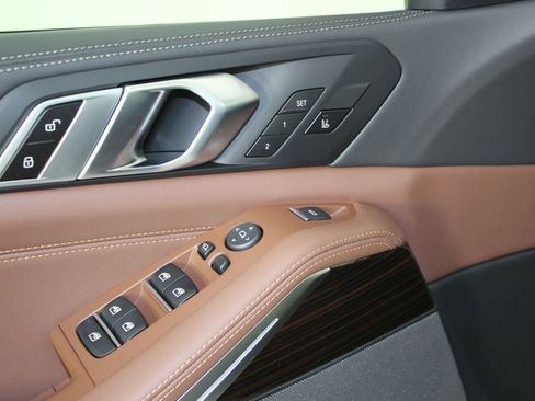 New 2026 BMW X5 xDrive40i w/ M Sport Package image 24