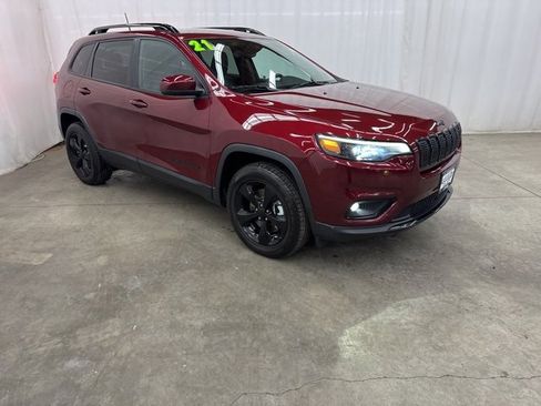 Used 2021 Jeep Cherokee Latitude Plus image 1