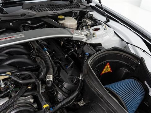 Used 2017 Ford Mustang Shelby GT350R w/ GT350R Equipment Group 920A RWD image 97