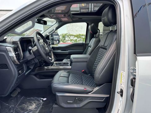 New 2026 Ford F250 Lariat w/ Black Appearance Package AWD/4WD image 13