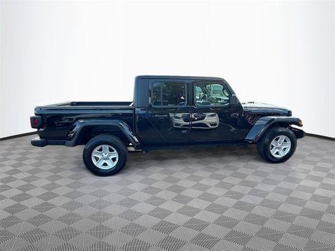 Used 2023 Jeep Gladiator Sport image 5