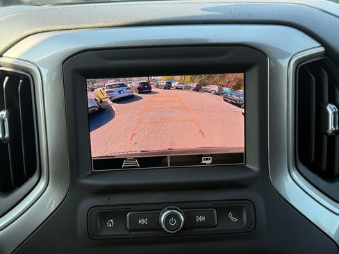 Used 2024 Chevrolet Silverado 1500 Custom image 24