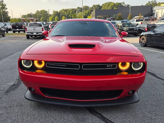 Used 2022 Dodge Challenger GT RWD image 2