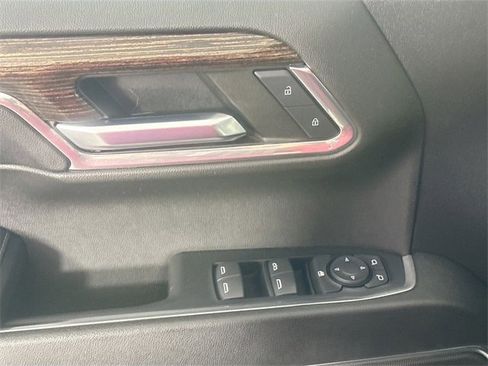 Used 2023 GMC Sierra 1500 Elevation image 22