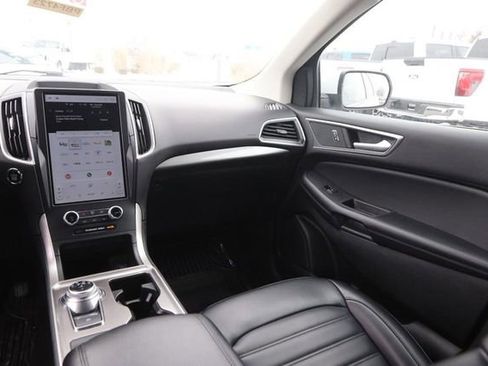 Certified 2024 Ford Edge SEL image 23