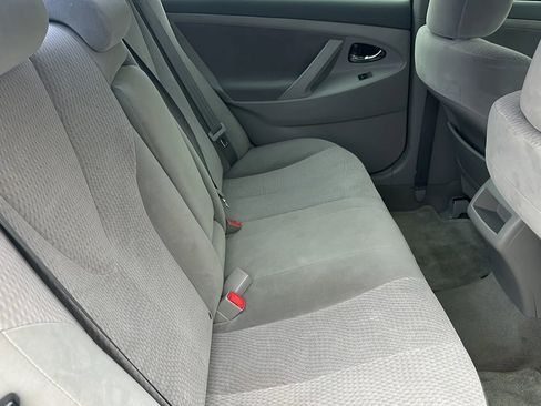 Used 2010 Toyota Camry SE image 13