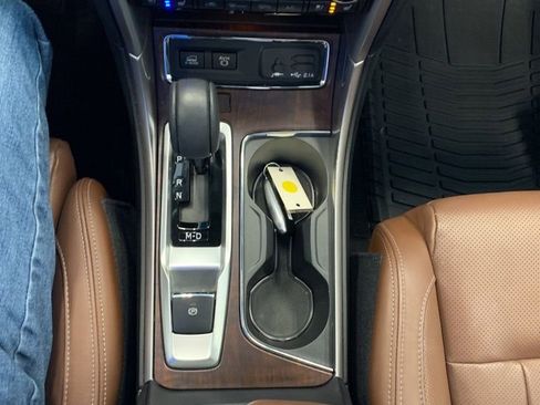 Used 2019 Subaru Ascent Touring w/ Popular Package #3 image 5