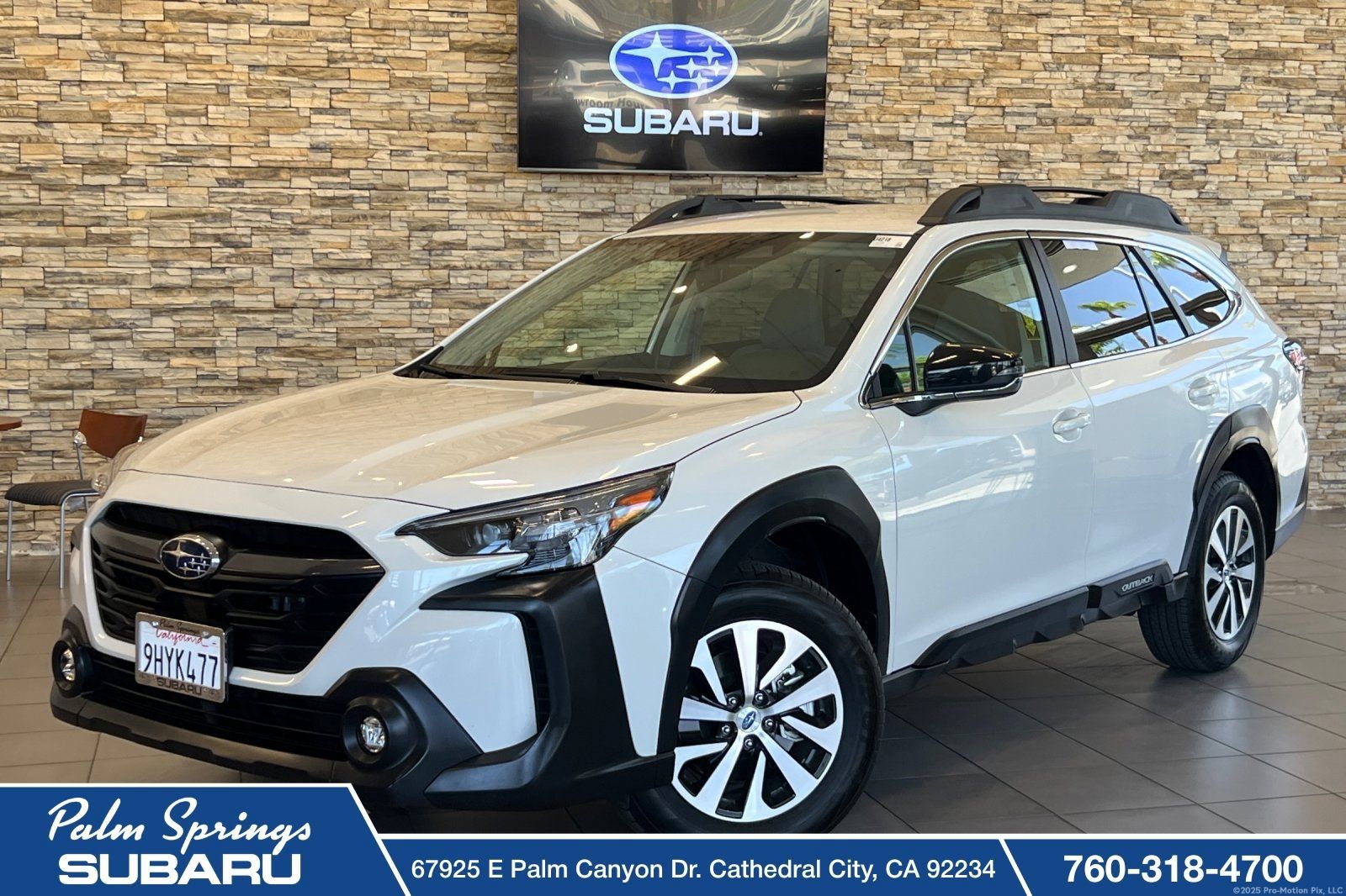 Certified 2024 Subaru Outback Premium AWD/4WD image 1