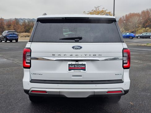 Used 2023 Ford Expedition Max Limited image 5
