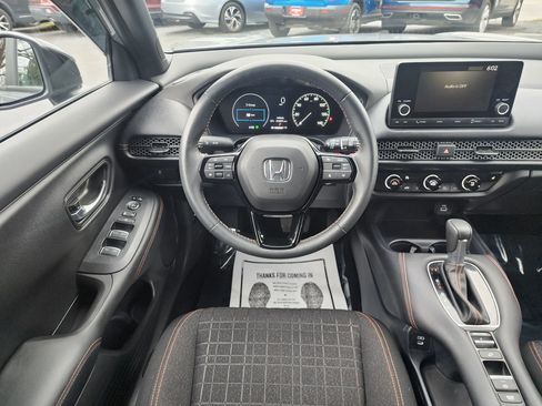 Used 2024 Honda HR-V Sport image 10