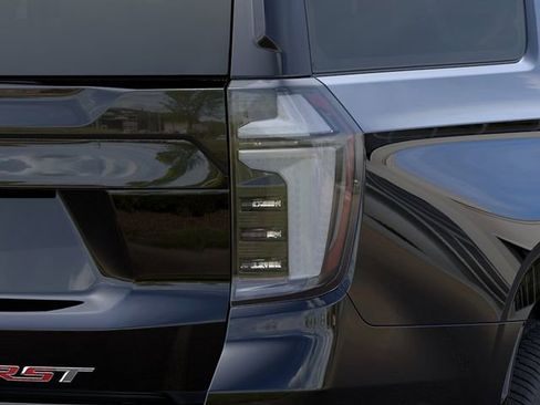 New 2026 Chevrolet Suburban RST AWD/4WD image 11
