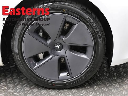 Used 2023 Tesla Model 3 Standard Range image 26