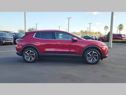 New 2026 Chevrolet Equinox EV LT image 23