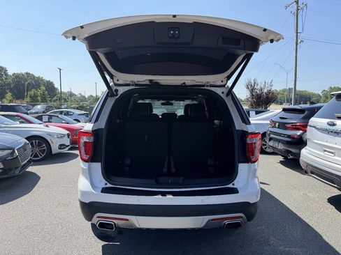 Used 2016 Ford Explorer Platinum AWD/4WD image 12