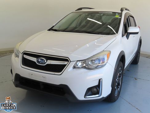 Used 2017 Subaru Crosstrek 2.0i Premium AWD/4WD image 7