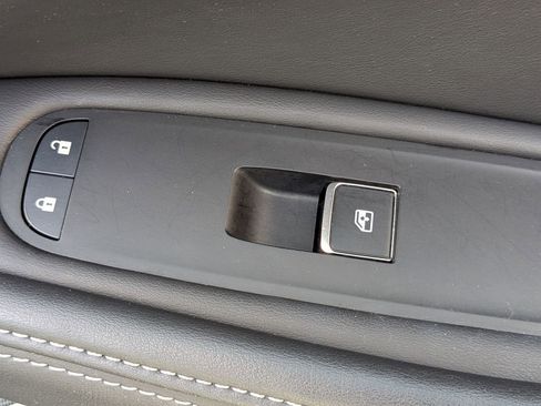 Used 2022 INFINITI QX60 Sensory w/ Cargo Package image 39