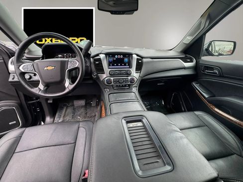 Used 2015 Chevrolet Suburban LTZ image 12