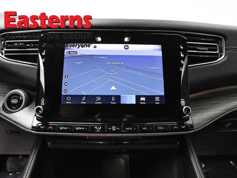 Used 2024 Jeep Wagoneer Series II AWD/4WD image 12