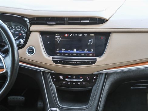 Used 2019 Cadillac XT5 Platinum image 12