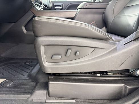 Used 2019 GMC Sierra 2500 Denali w/ Duramax Plus Package AWD/4WD image 13