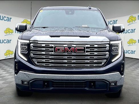 Used 2025 GMC Sierra 1500 SLT AWD/4WD image 2