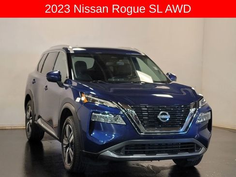 Certified 2023 Nissan Rogue SL image 2