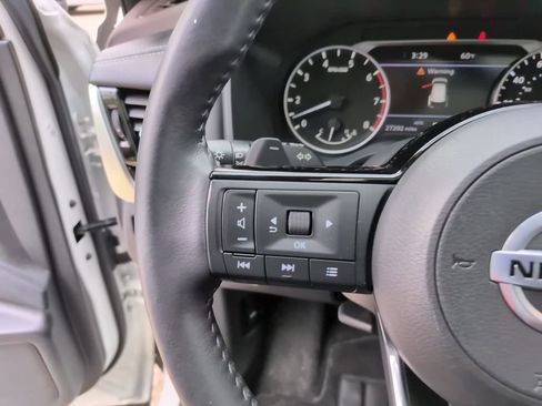 Used 2021 Nissan Rogue SL w/ Premium Package AWD/4WD image 21