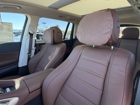 New 2026 Mercedes-Benz GLS 450 4MATIC image 19