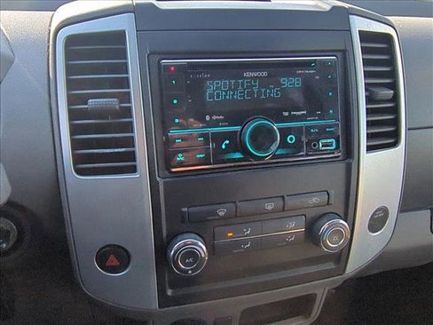 Used 2012 Nissan Frontier SV image 10