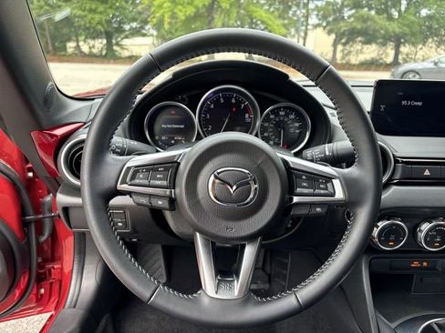 Certified 2025 MAZDA MX-5 Miata Grand Touring RWD image 14