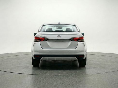 Used 2025 Nissan Versa SV FWD image 7