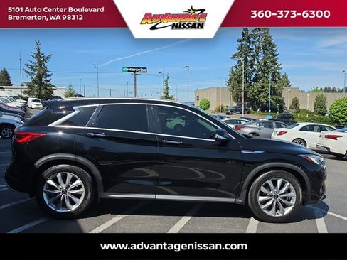 Used 2021 INFINITI QX50 Luxe w/ Cargo Package FWD image 6