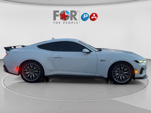 Used 2025 Ford Mustang GT Premium image 6