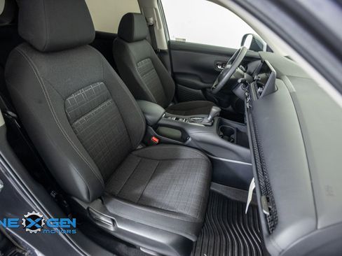 Used 2024 Honda HR-V LX image 43
