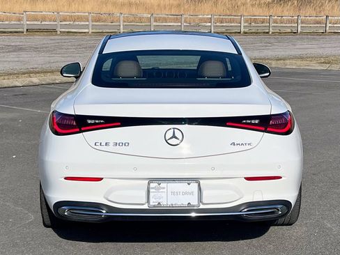 Used 2024 Mercedes-Benz CLE 300 4MATIC Coupe image 6