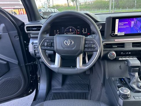 New 2026 Toyota 4Runner SR5 AWD/4WD image 21