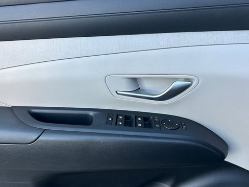 Certified 2025 Hyundai Tucson SEL AWD/4WD image 11