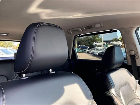 Used 2023 Nissan Pathfinder SL w/ Lighting Package (N92) image 22