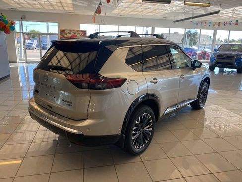 New 2026 Nissan Rogue Platinum w/ Platinum Premium Package image 6