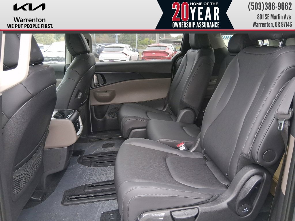 New 2027 Kia Carnival LXS FWD image 15