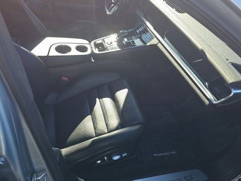 Used 2018 Porsche Panamera 4S image 5