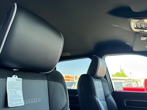 New 2026 RAM 2500 Laramie AWD/4WD image 15