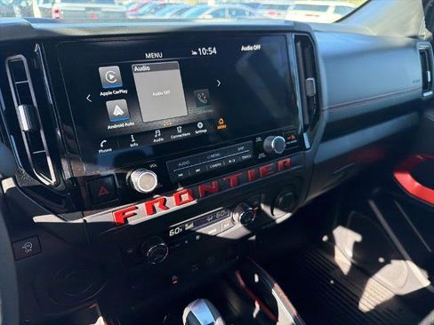 Certified 2025 Nissan Frontier Pro-X image 18
