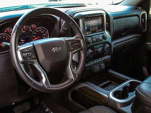 Used 2022 Chevrolet Silverado 1500 LT Trail Boss w/ Safety Package AWD/4WD image 15