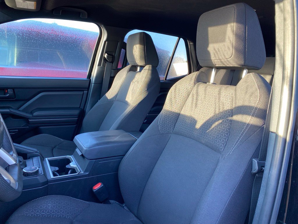 Used 2025 Toyota 4Runner SR5 RWD image 9